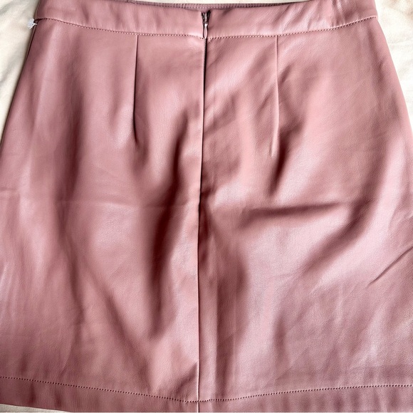 Abercrombie & Fitch Mauve Mini Skirt Small - Picture 5 of 5